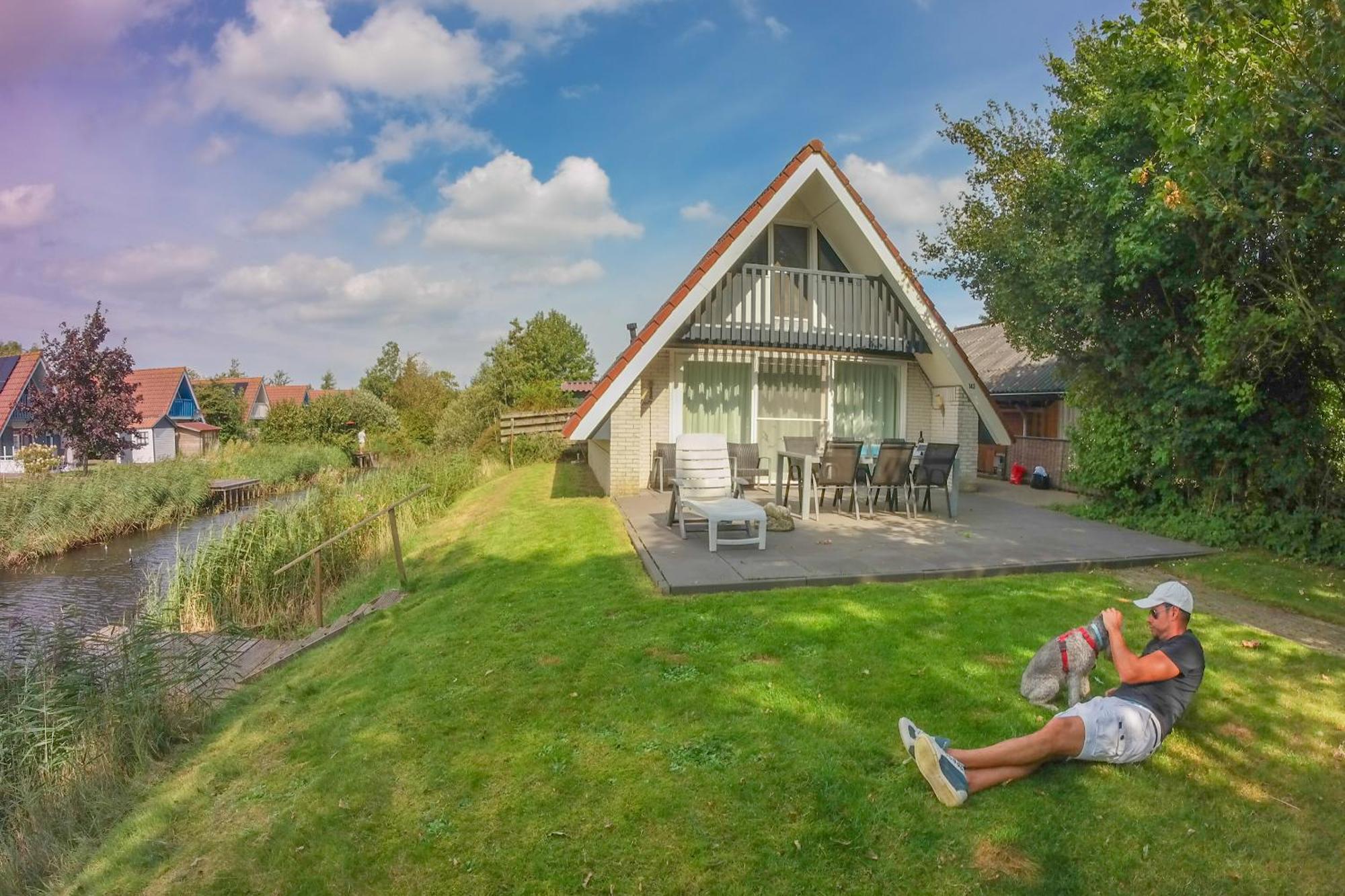 Sonnenhaus 6 Pers House With Sunny Terrace At A Typical Dutch Canal & By Lauwersmeer Lake. Anjum Exterior foto